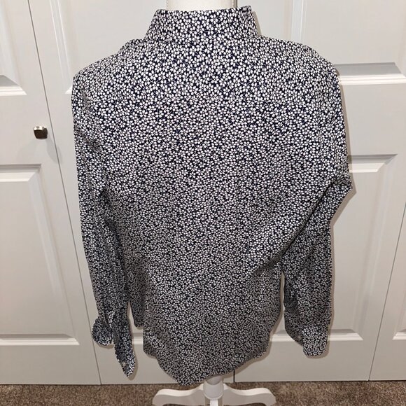 Lands' End Size 14 No Iron Pinpoint Oxford long-sleeve shirt, blue white floral - Picture 3 of 4